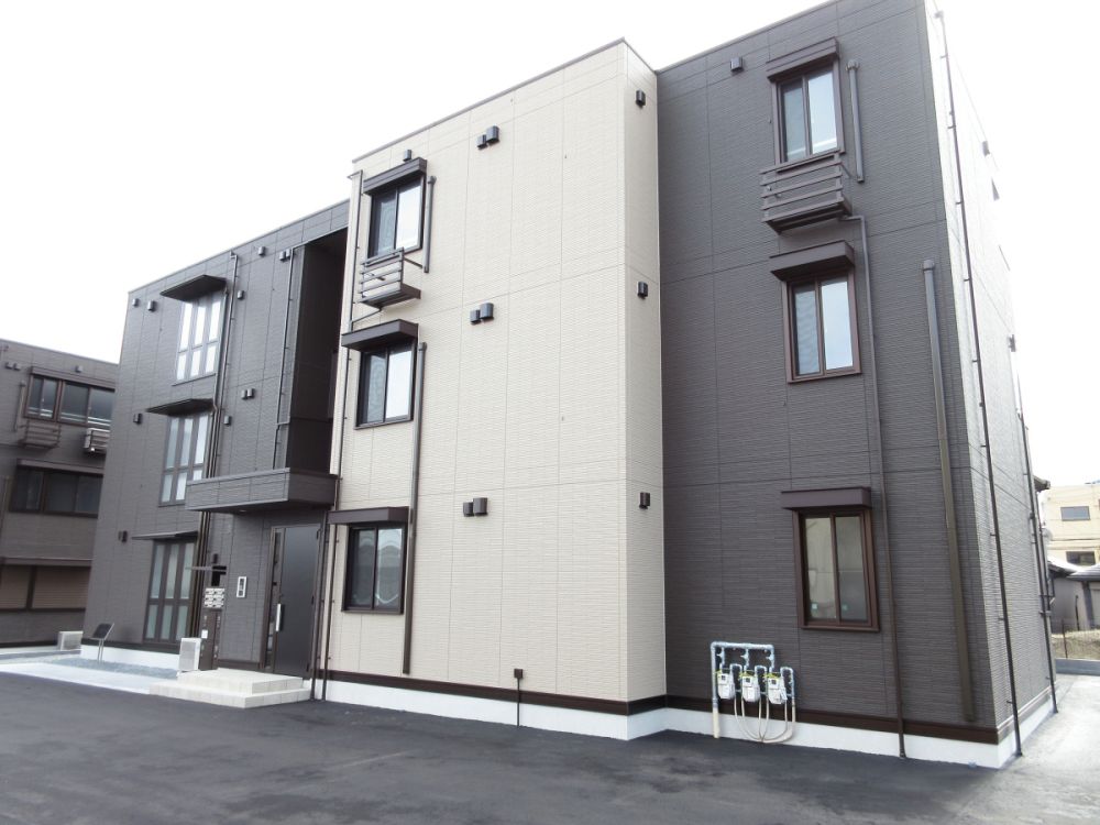 ���Ɍ��O�؎s���1���ڂ̃A�p�[�g�̌����O��