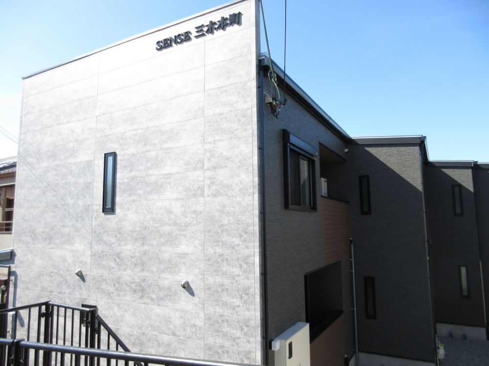 ���Ɍ��O�؎s�{��1���ڂ̃A�p�[�g�̌����O��