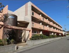 ���Ɍ��_�ˎs�k���ܗt5���ڂ̃}���V�����̌����O��