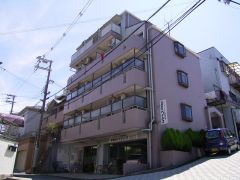 ���Ɍ��_�ˎs�k��闖�䐼���P���ڂ̃}���V�����̌����O��