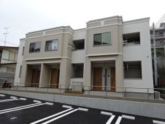 ���Ɍ��_�ˎs�k��闖�䐼��4���ڂ̃A�p�[�g�̌����O��