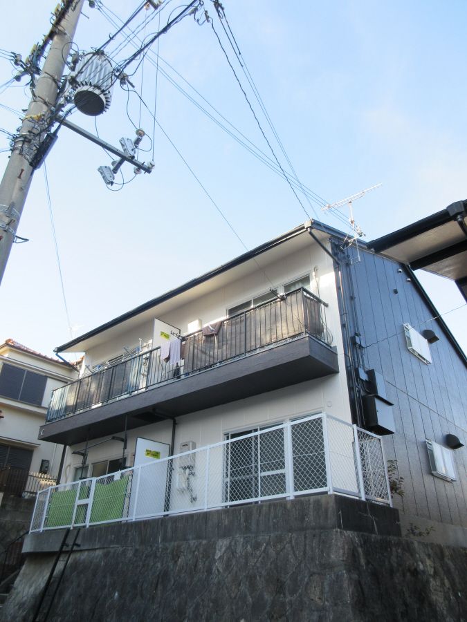 ���Ɍ��_�ˎs�k��闖�䐼��1���ڂ̃}���V�����̌����O��