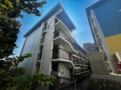 ���Ɍ��_�ˎs�k��闖�䐼��1���ڂ̃}���V�����̌����O��