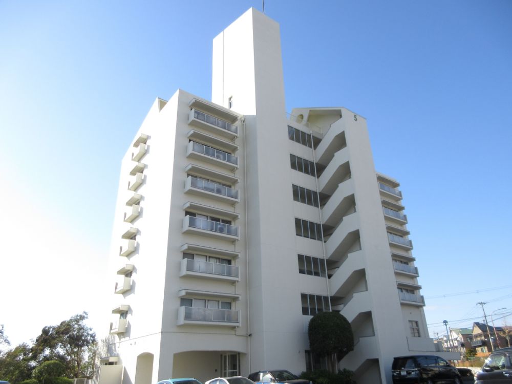 ���Ɍ��_�ˎs�k����2���ڂ̃}���V�����̌����O��