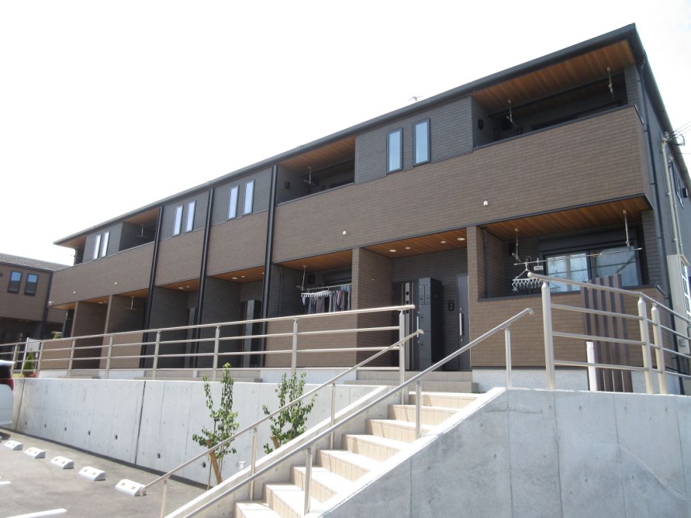 ���Ɍ��O�؎s�u���������R���u�P���ڂ̃n�C�c�̌����O��