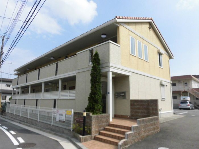 ���Ɍ��_�ˎs�k��闖��쒬4���ڂ̃A�p�[�g�̌����O��