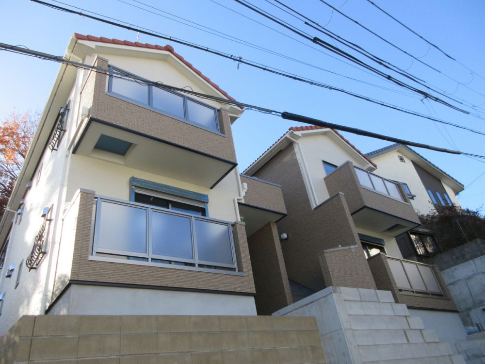 ���Ɍ��_�ˎs�k��闖��k��4���ڂ̃A�p�[�g�̌����O��