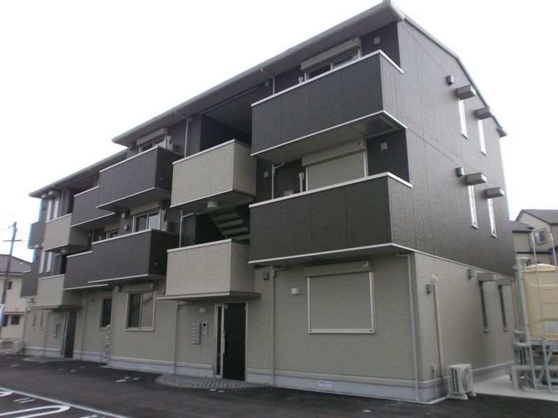 ���Ɍ��O�؎s���1���ڂ̃n�C�c�̌����O��